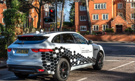 Smart, connected Jaguar and Land Rover cars testing on ‘connected corridor’